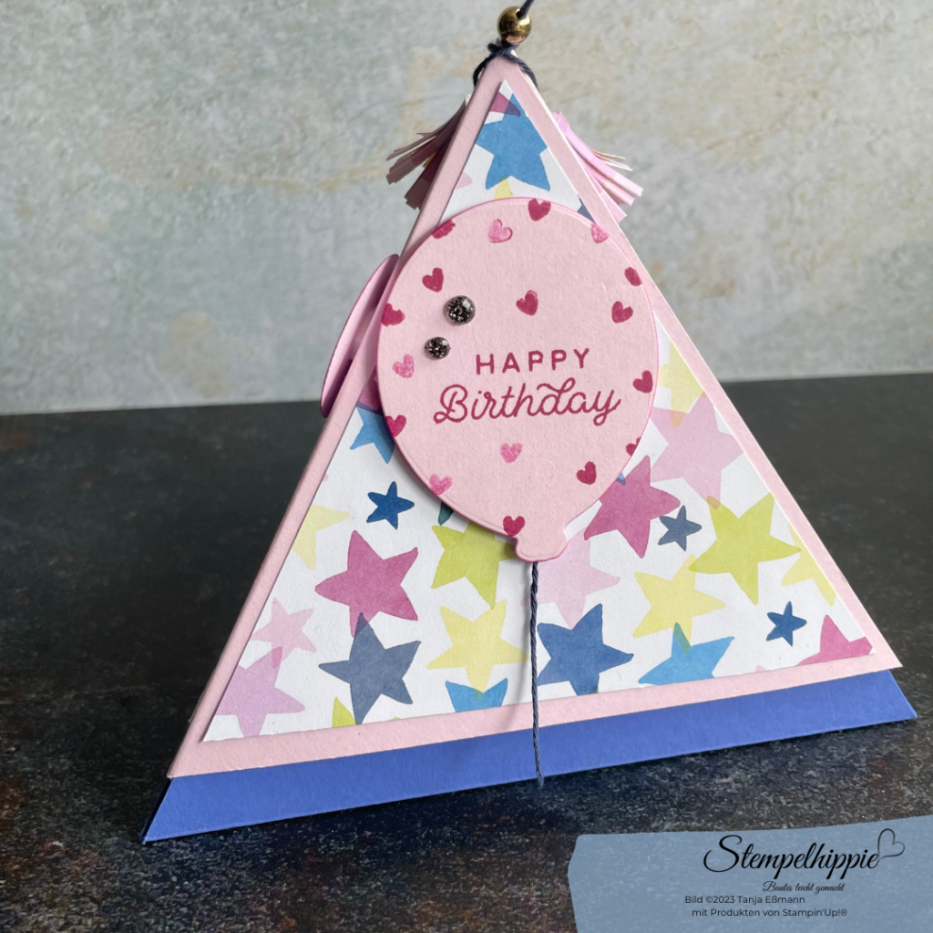 Seite der Dreiecksbox mit rosa Luftballon und Happy Birthday Schriftzug zum 18. Geburtstag
